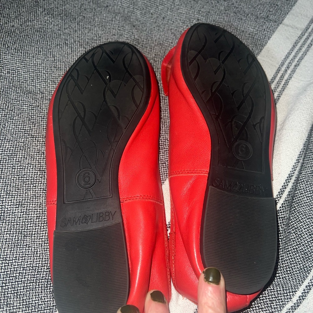 Sam & Libby Red Bow Ballet Flats for Women - Picture 2 of 3